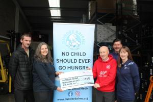 Dundee Roadrunners Donate to Kit for All